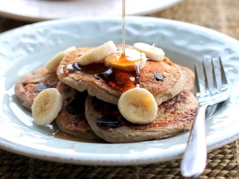 You are currently viewing Banana Oat Pancakes