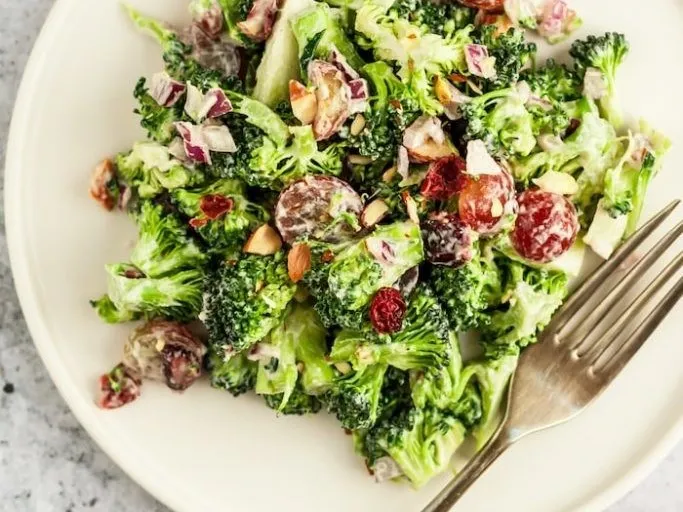 You are currently viewing Broccoli Salad