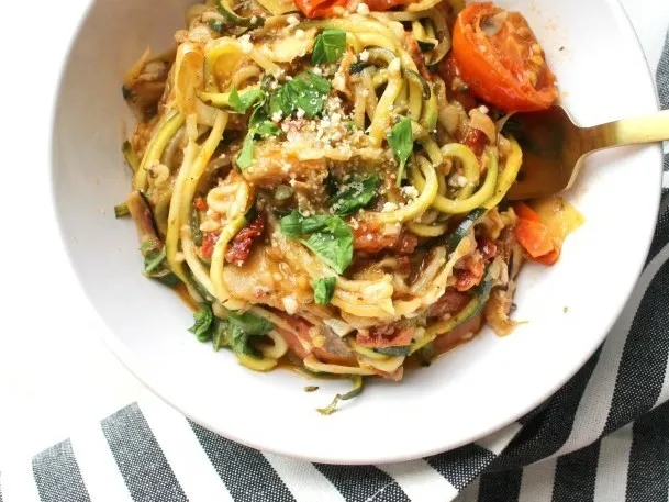 Mediterranean Zucchini Noodles